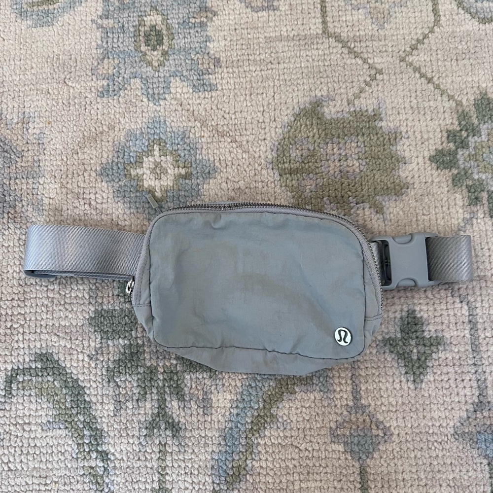 lululemon athletica Gray Belt Bag